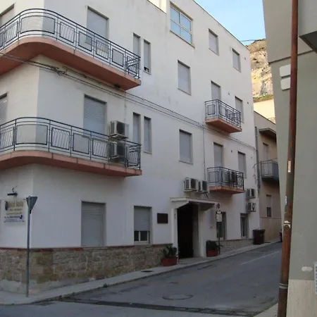 Aosta Camere 2* Trapani